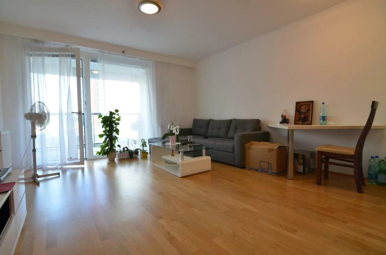 Apartment With Parking On Premise Wien