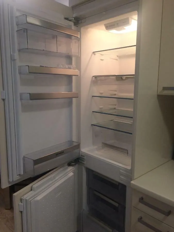 Apartment With Parking On Premise Wien