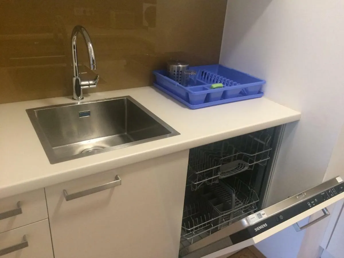 Apartment With Parking On Premise Wien