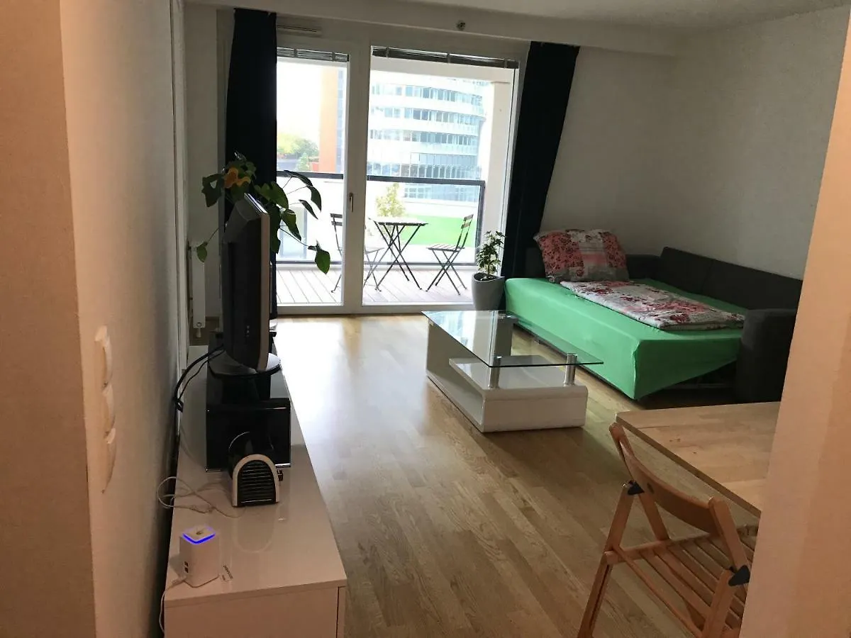 Apartment With Parking On Premise Wien