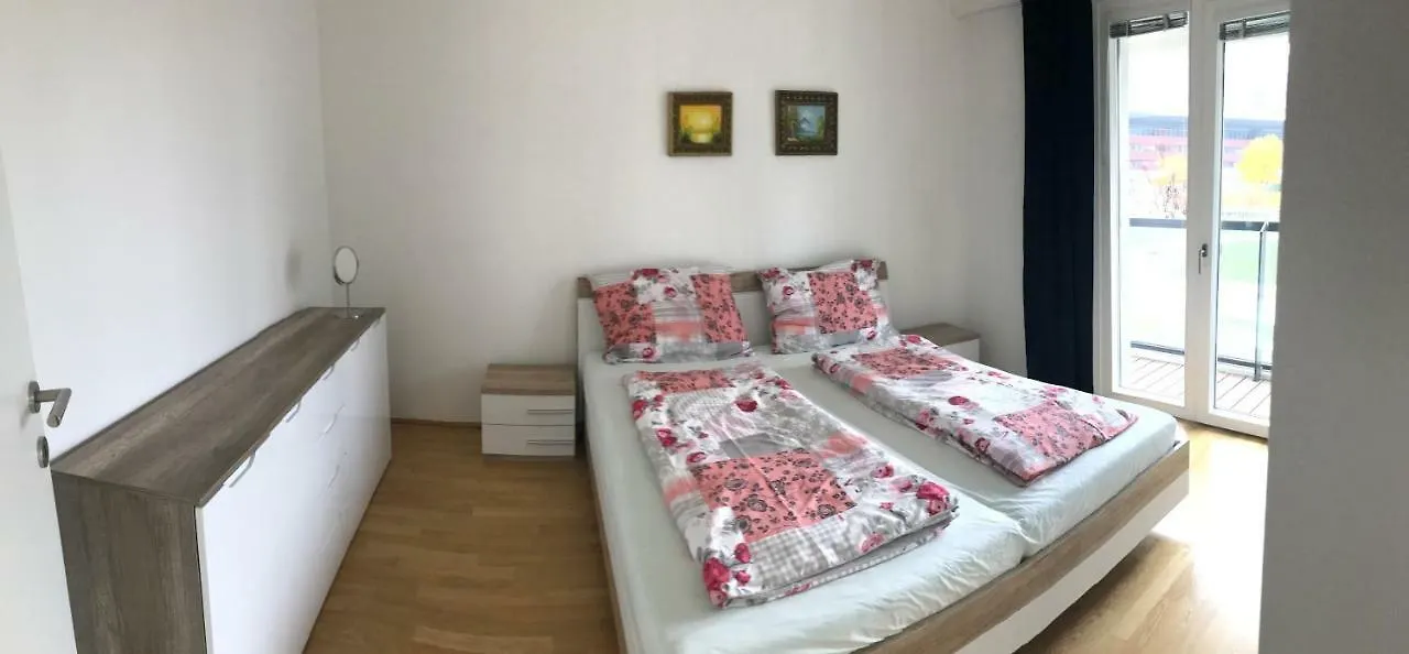 Apartment With Parking On Premise Wien 0*,