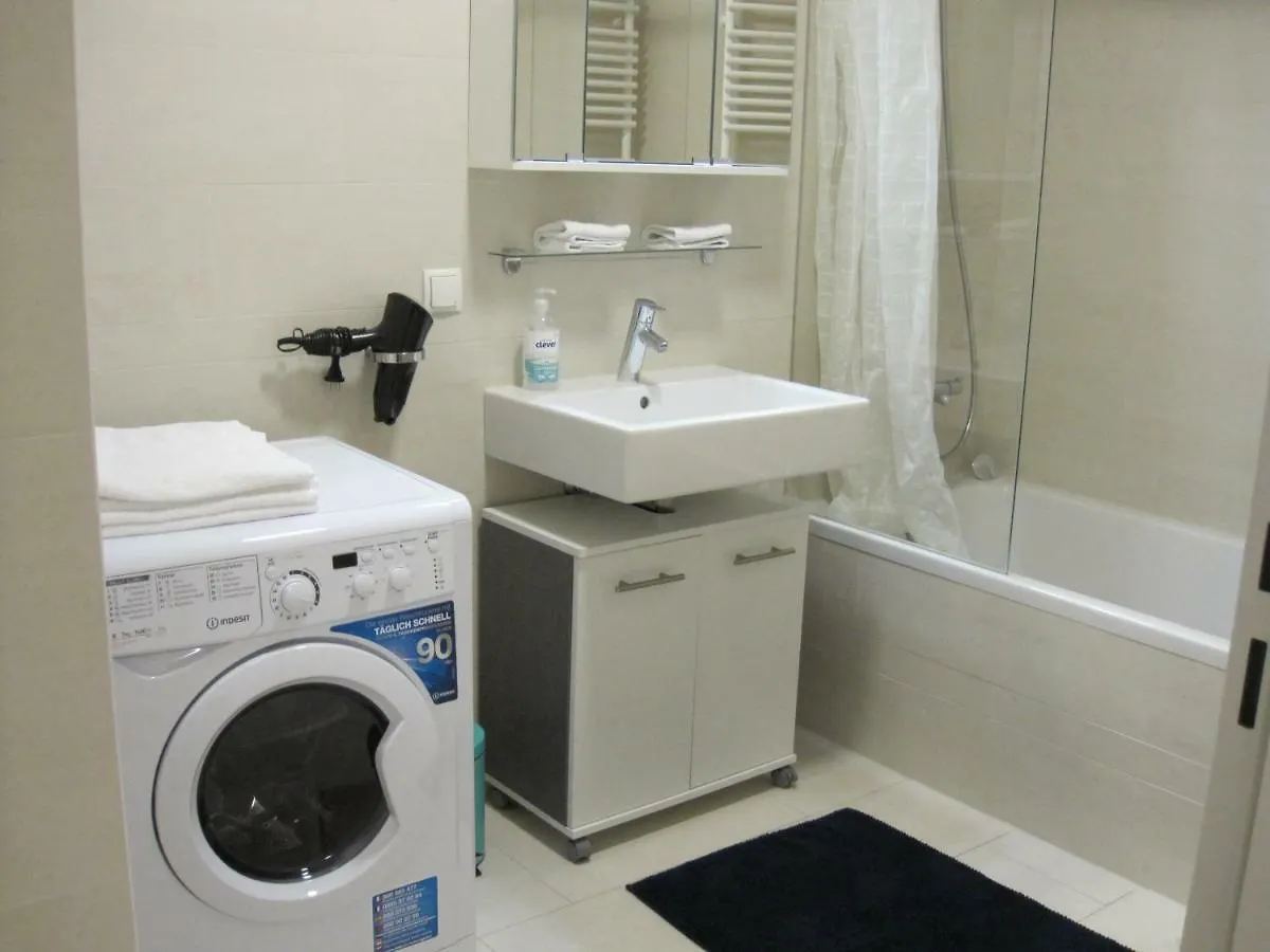 Apartment With Parking On Premise Wien