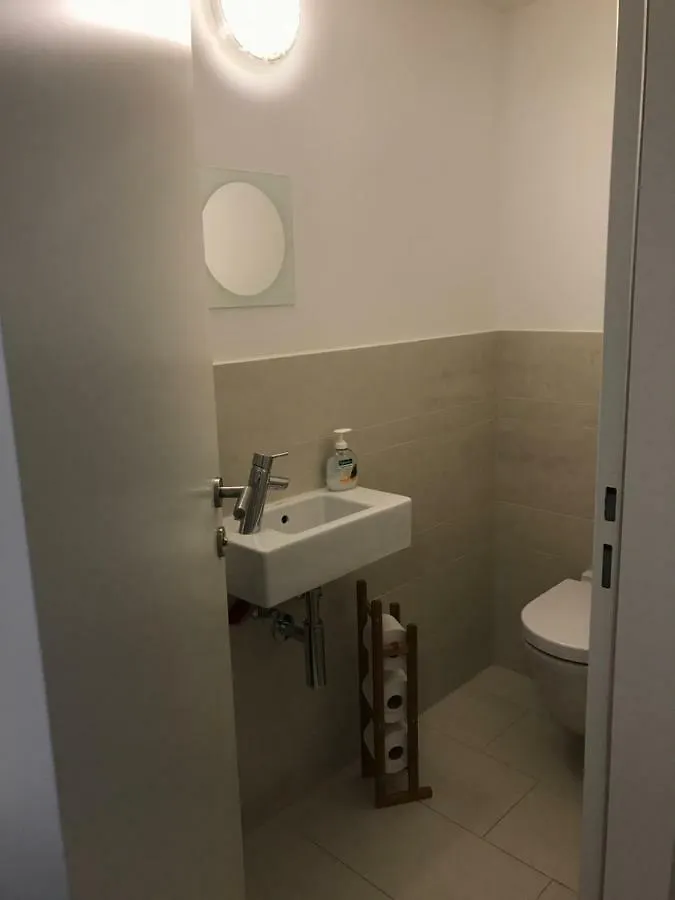 Apartment With Parking On Premise Wien