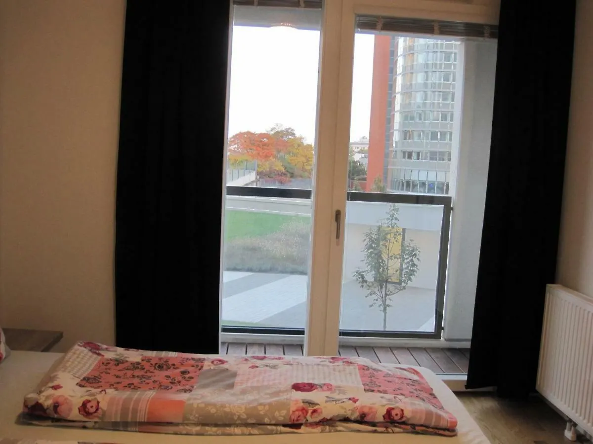 Apartment With Parking On Premise Wien