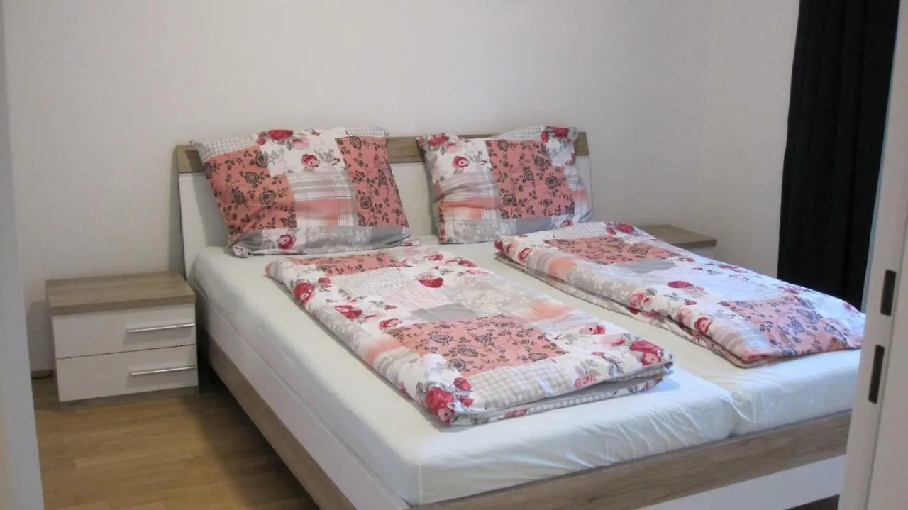 Apartment With Parking On Premise Wien