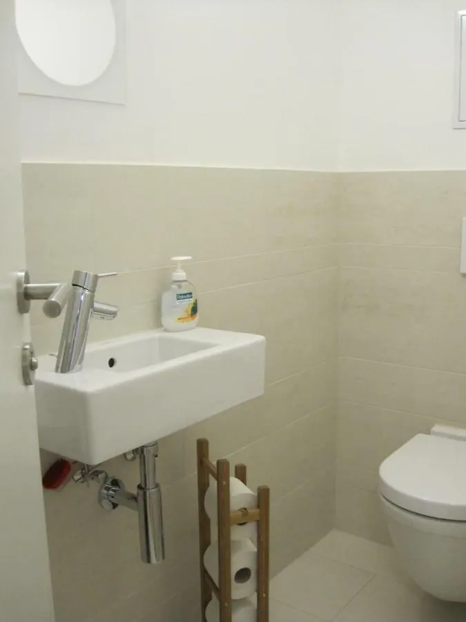 Apartment With Parking On Premise Wien 0*,