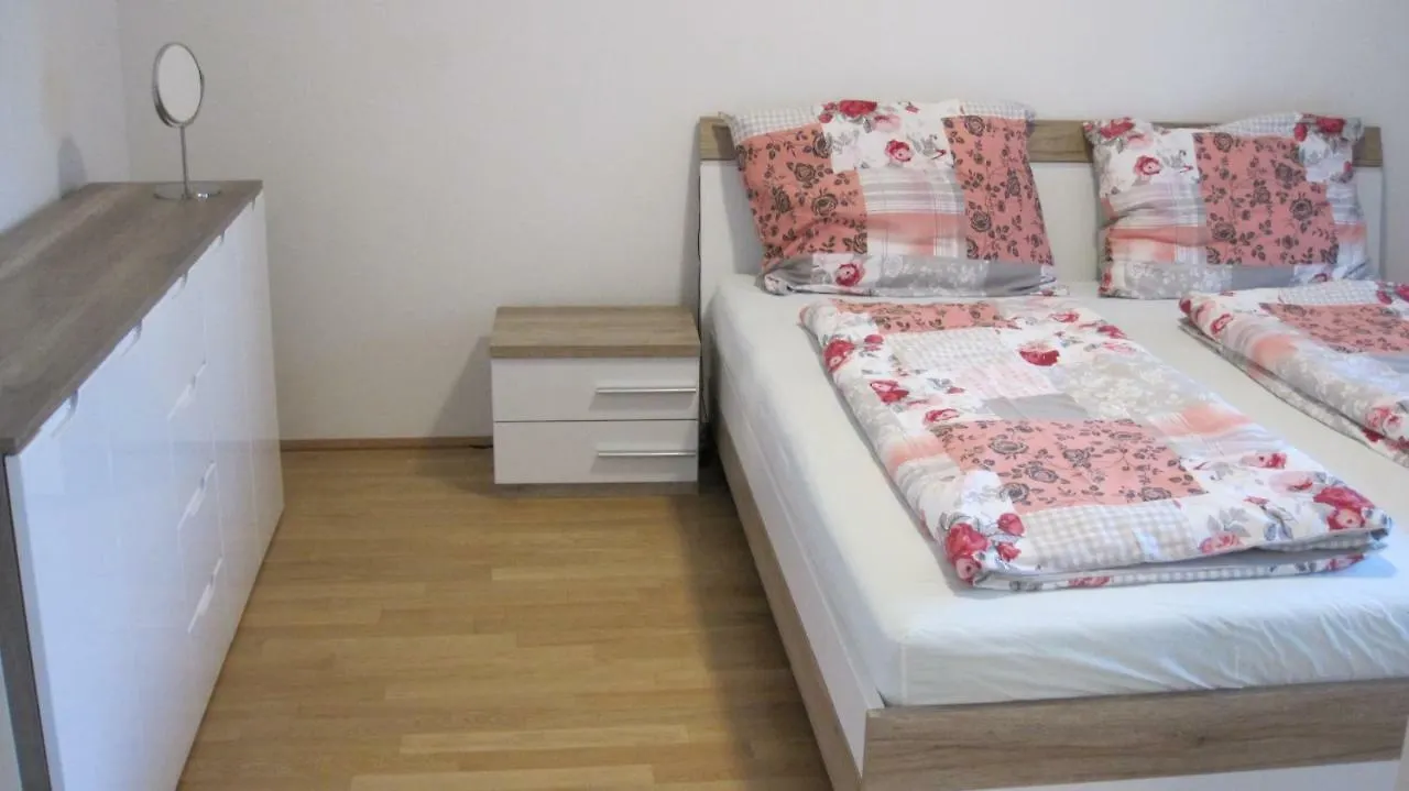 Apartment With Parking On Premise Wien