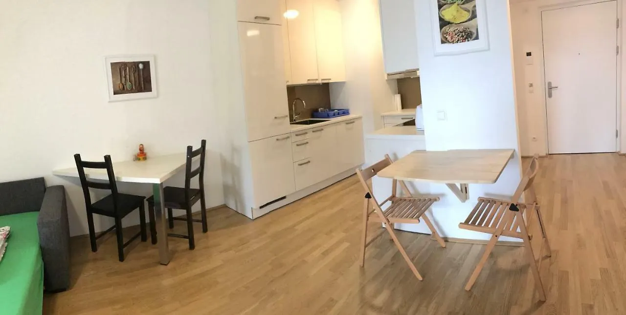Apartment With Parking On Premise Wien