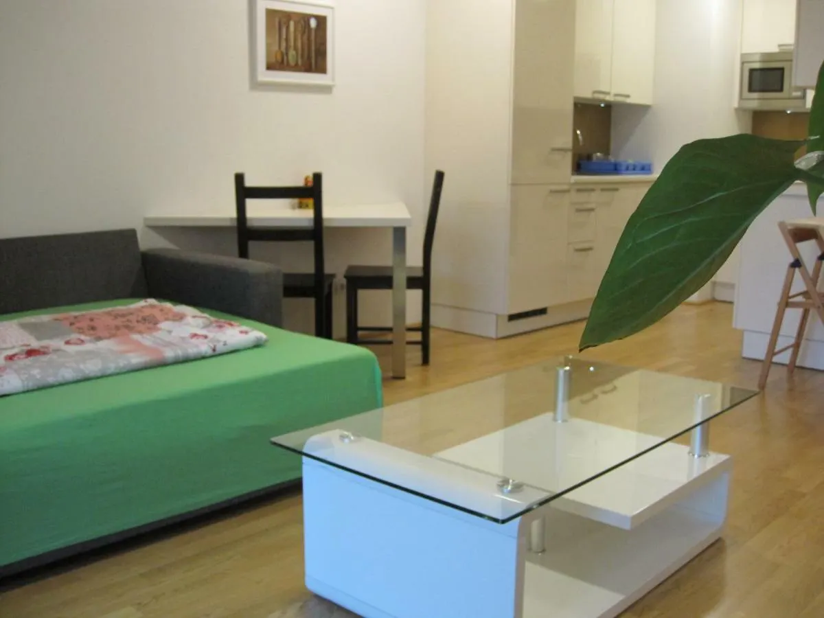 Apartment With Parking On Premise Wien